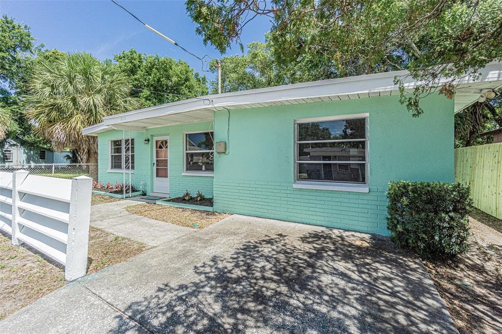 810 JURGENS STREET