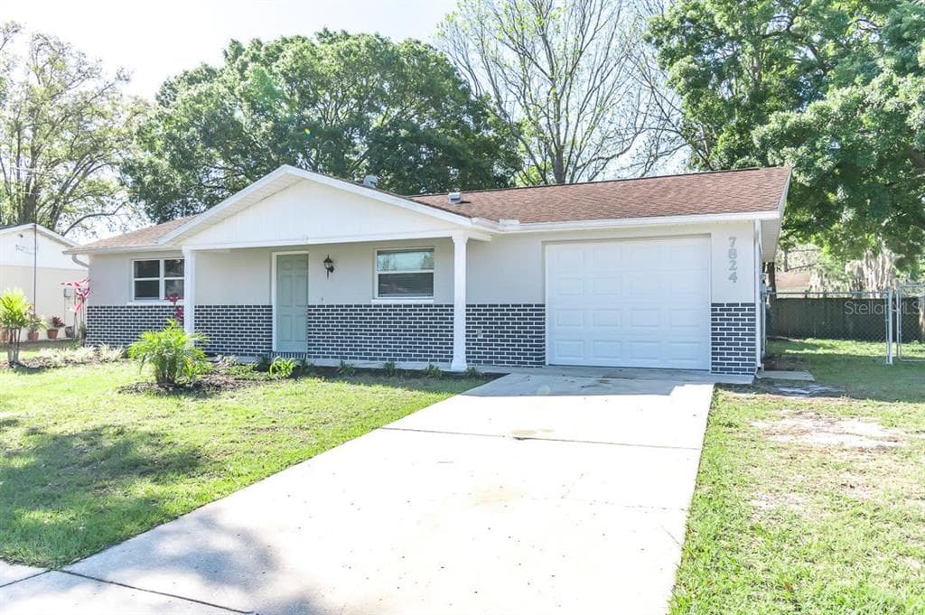 7824 RUSTY OAK DRIVE