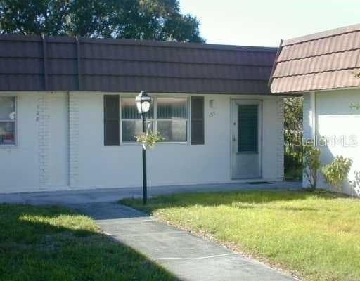 201 BEDFORD TRAIL UNIT 127 SUN CITY CENTER, FL 33573