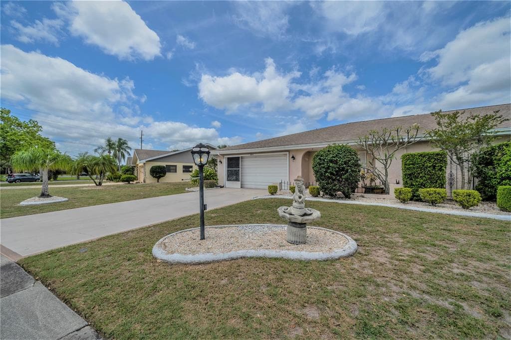 804 BLUEWATER DRIVE