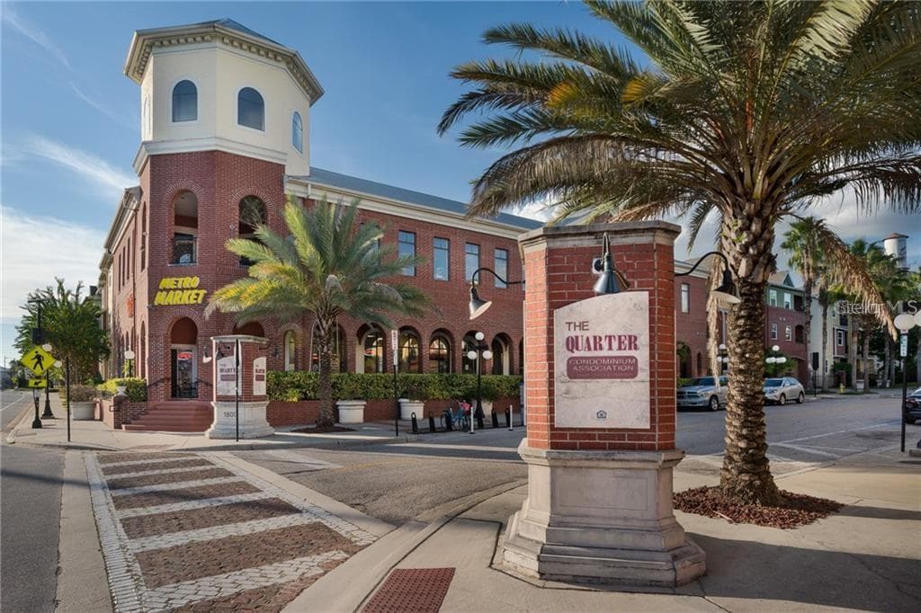 2010 E PALM AVENUE UNIT 15205 TAMPA, FL 33605