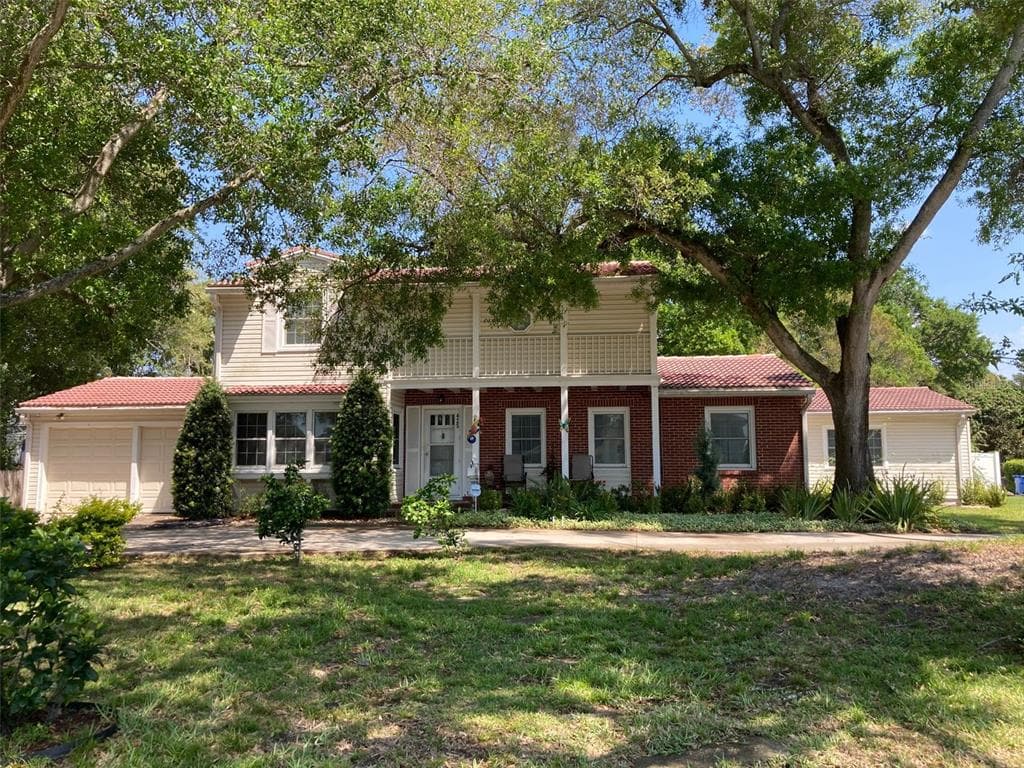 425 49TH STREET N