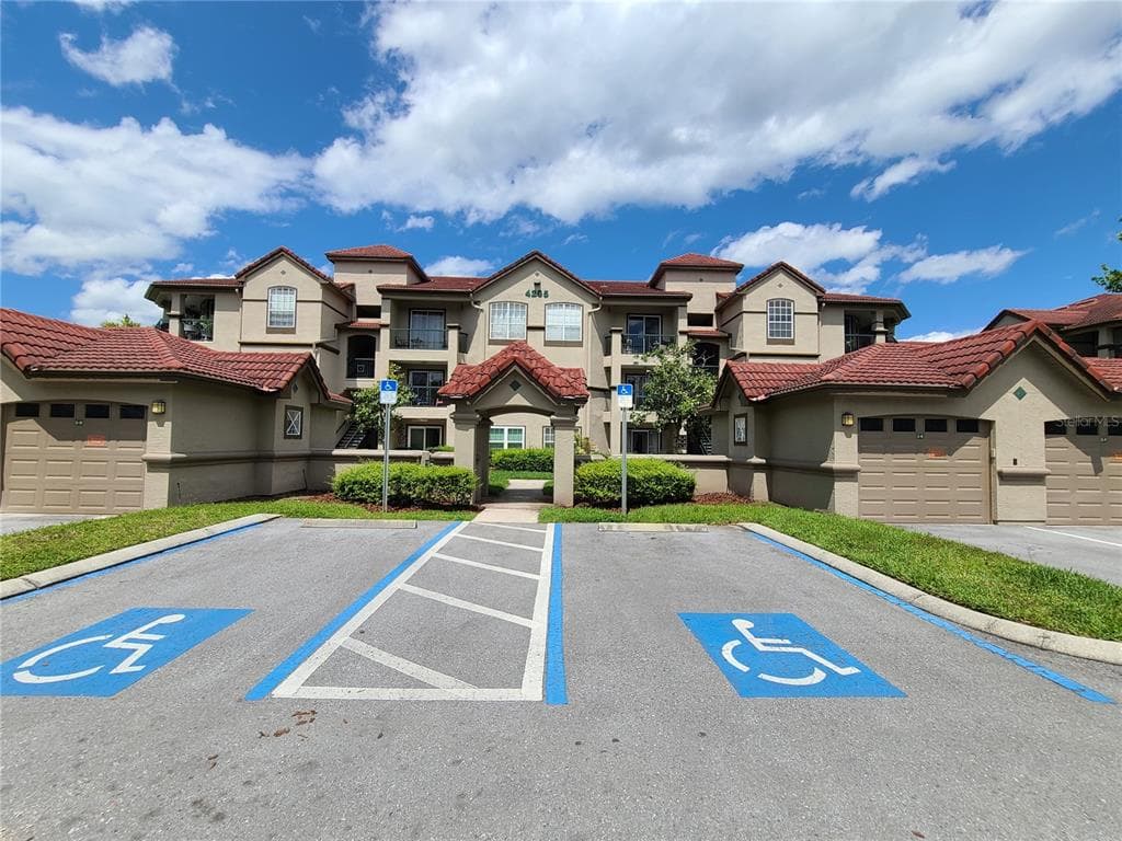 4205 WOODSTORKS WALK WAY UNIT 2106 LUTZ, FL 33558