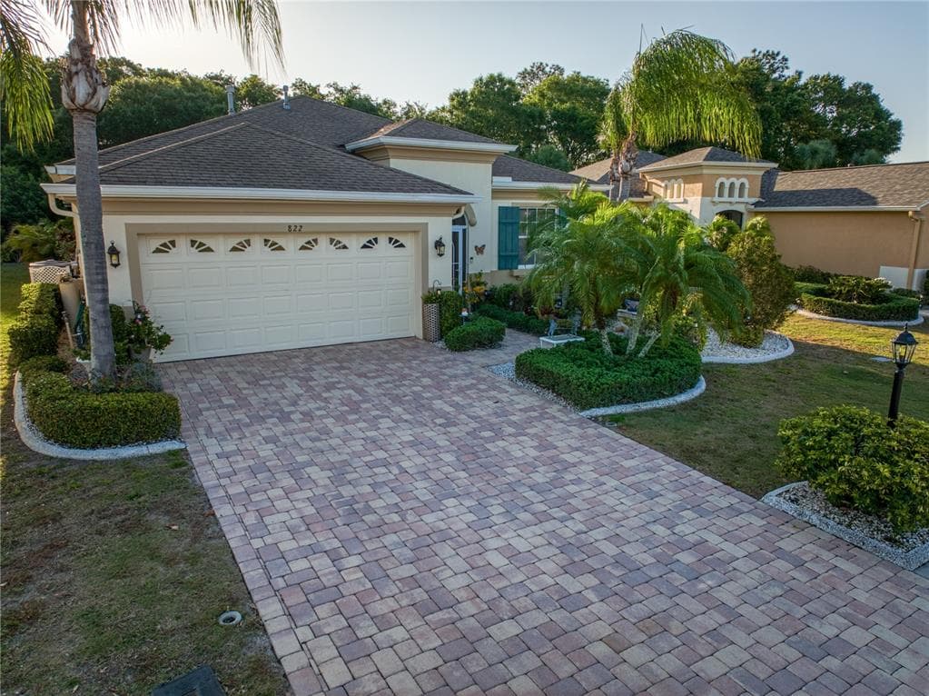 822 KING LEON WAY SUN CITY CENTER, FL 33573