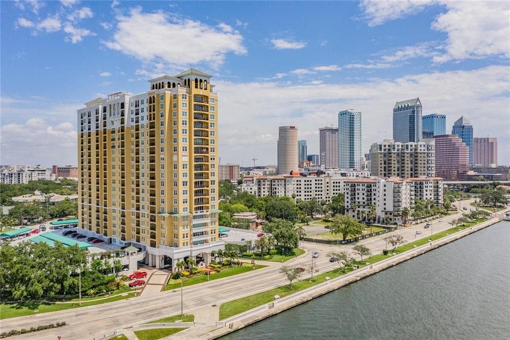 345 BAYSHORE BOULEVARD UNIT 1910