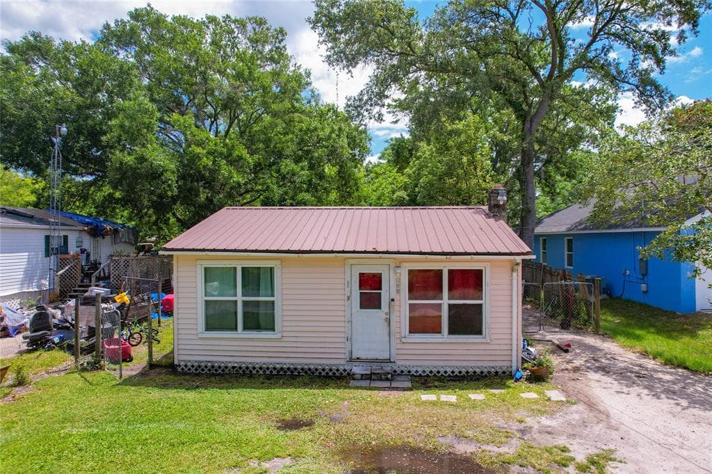 813 WASENA AVENUE LAKELAND, FL 33815