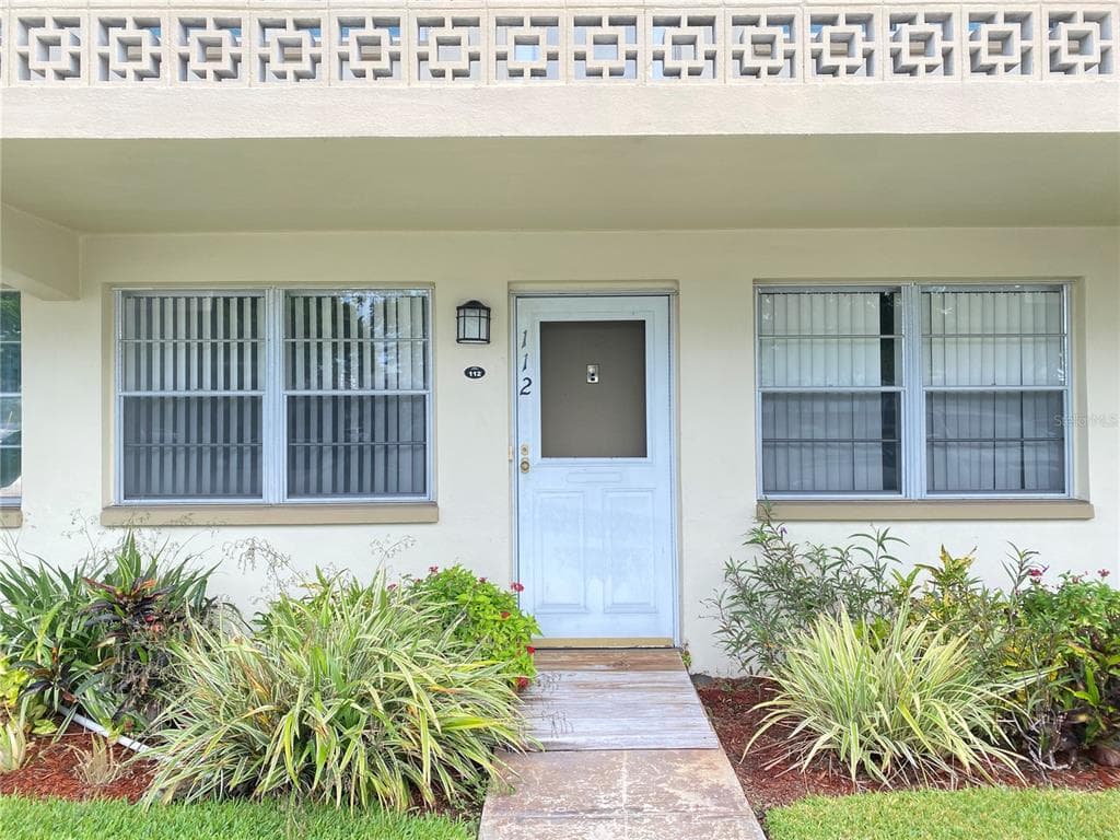 1051 79TH AVENUE N UNIT 112 ST PETERSBURG, FL 33702