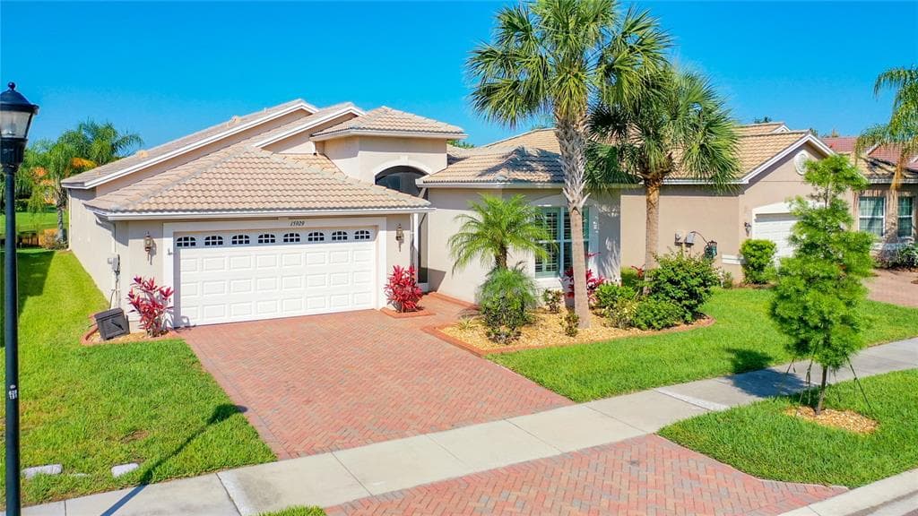 15929 GOLDEN LAKES DRIVE WIMAUMA, FL 33598