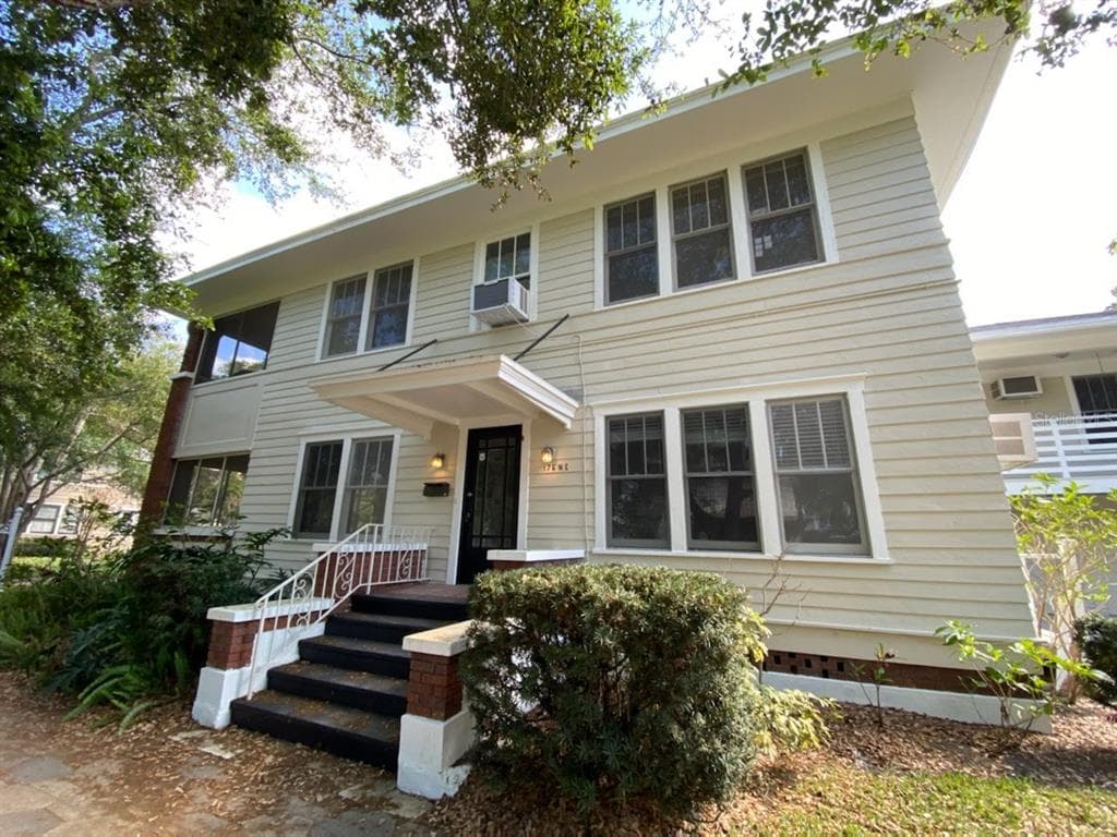 176 7TH AVENUE NE ST PETERSBURG, FL 33701