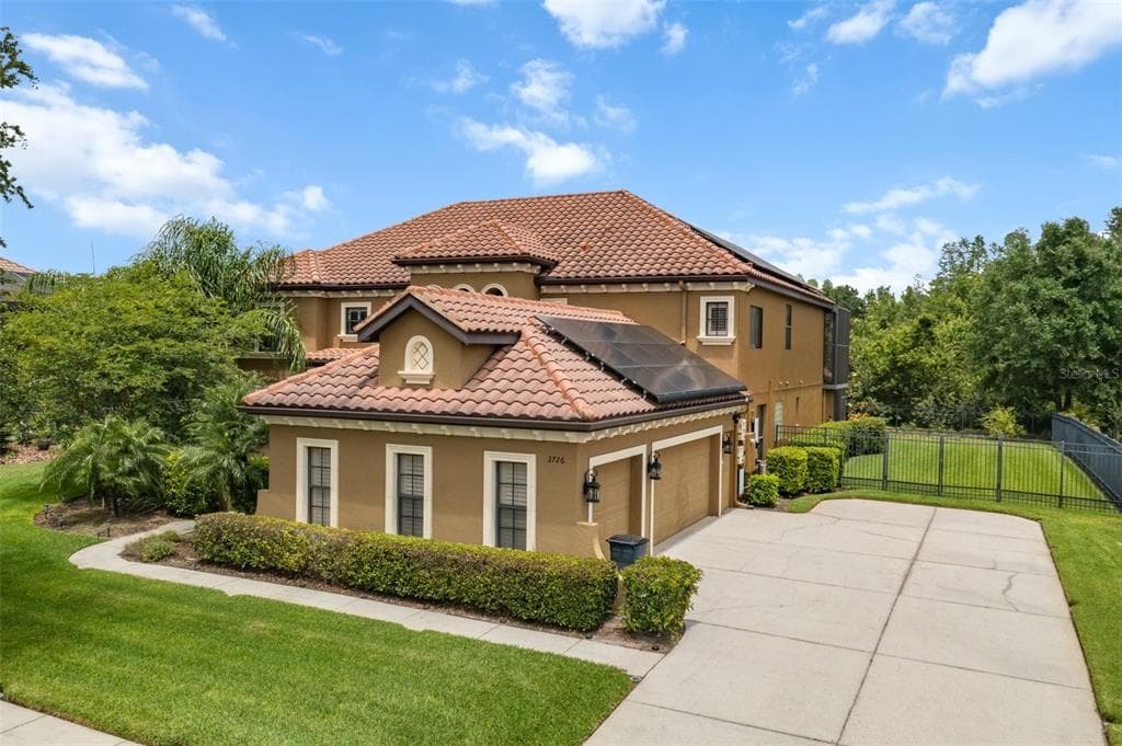 3726 BALLASTONE DR
