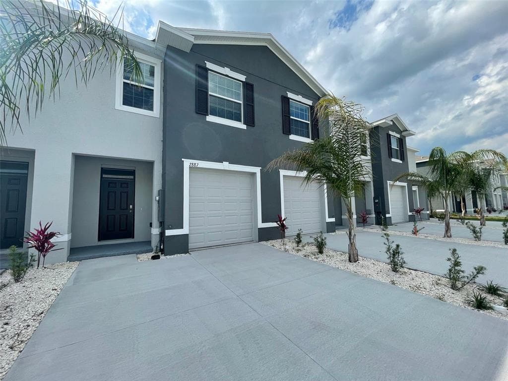 2887 PEONY PRAIRIE LANE UNIT 2887