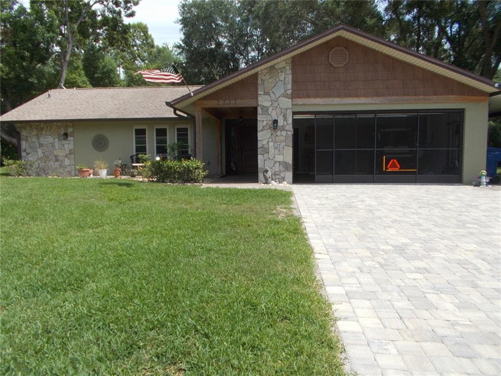 2333 WOODBEND CIRCLE NEW PORT RICHEY, FL 34655