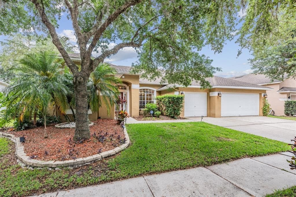 8609 HERONS COVE PLACE