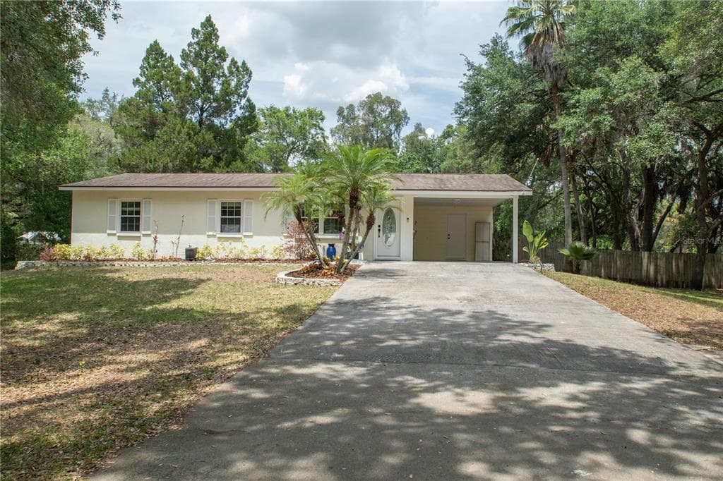 5808 FERRY LANE