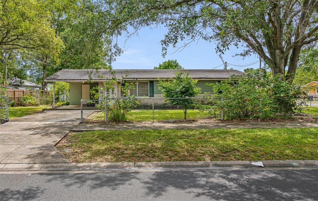 7201 N GRADY AVENUE TAMPA, FL 33614