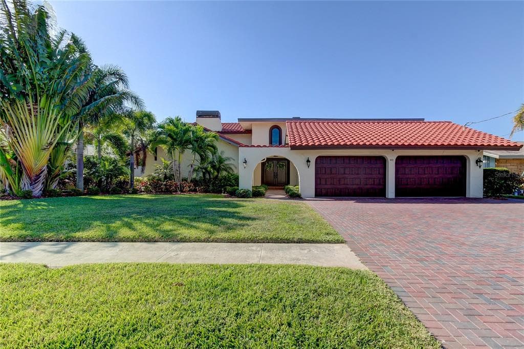 411 PALM ISLAND SE CLEARWATER, FL 33767