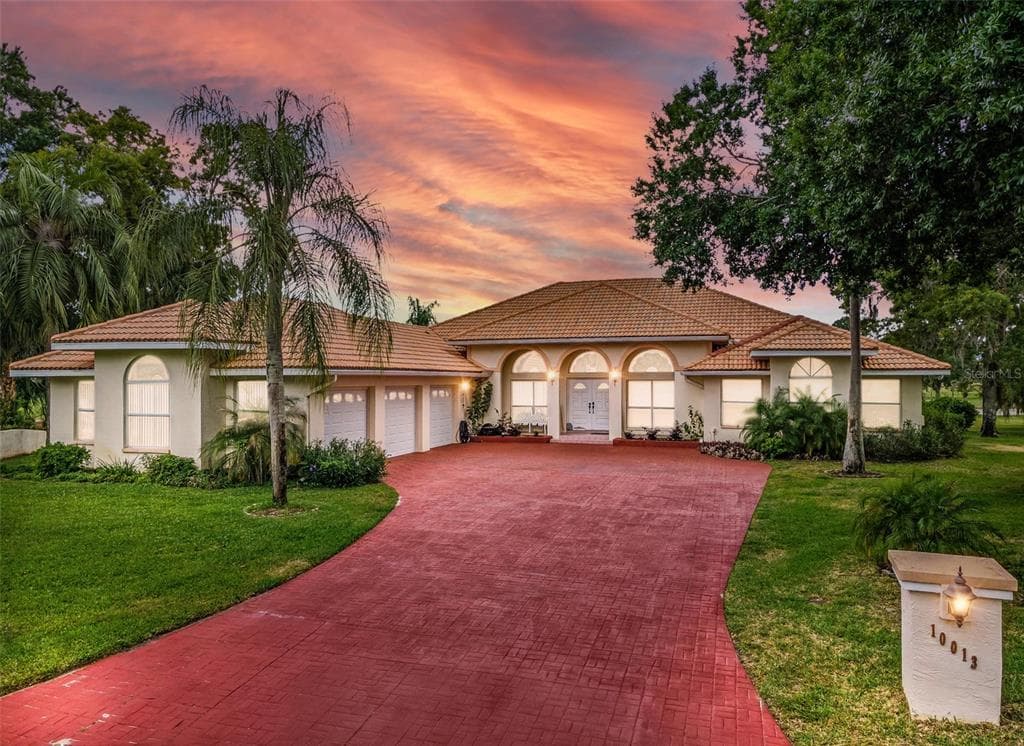 10013 TWELVE OAKS COURT