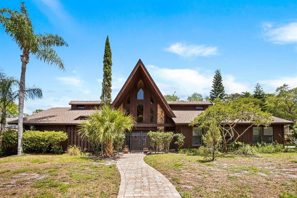 2939 BRIDLEWOOD DRIVE