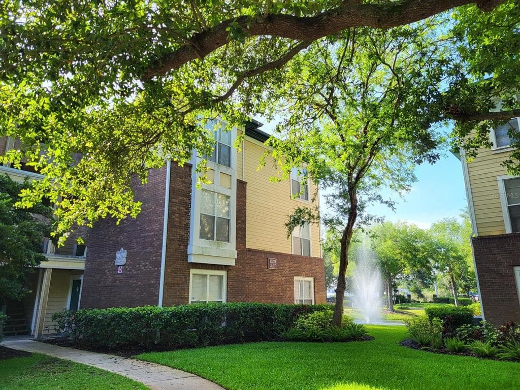 10028 STRAFFORD OAK COURT UNIT 726