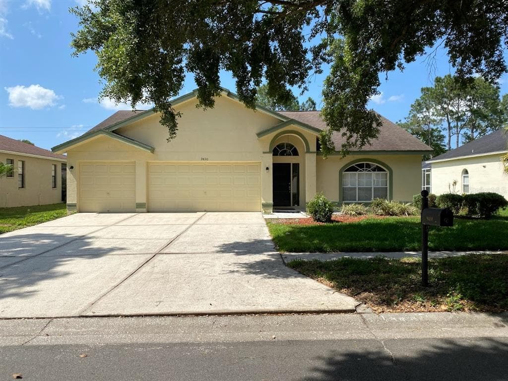 9430 LARKBUNTING DRIVE TAMPA, FL 33647