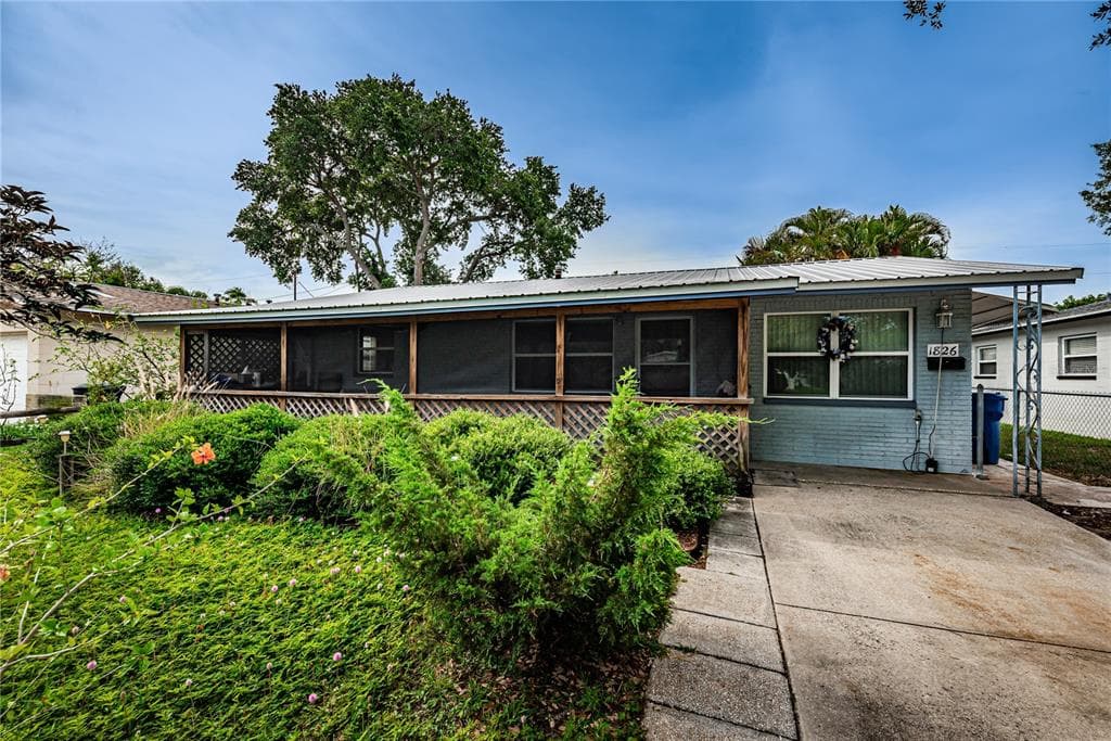 1826 MARYLAND AVENUE NE ST PETERSBURG, FL 33703