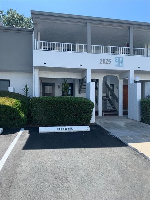 2025 LAKEWOOD CLUB DRIVE S UNIT 5-O ST PETERSBURG, FL 33712
