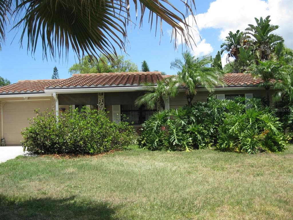 1768 LINWOOD CIRCLE CLEARWATER, FL 33755
