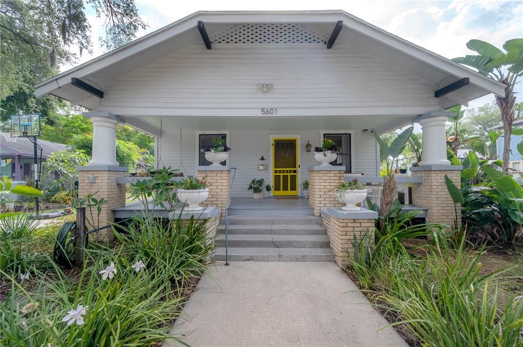 5601 N SEMINOLE AVENUE TAMPA, FL 33604