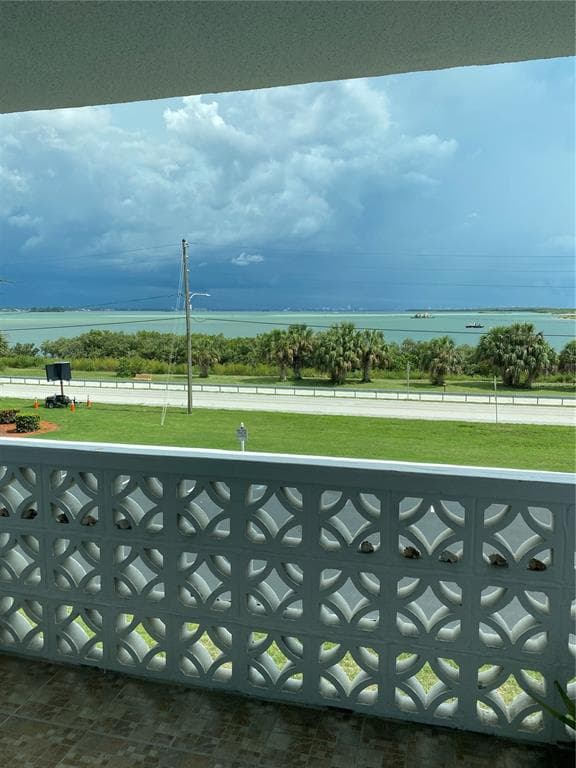 7 ELGIN PLACE UNIT 305 DUNEDIN, FL 34698