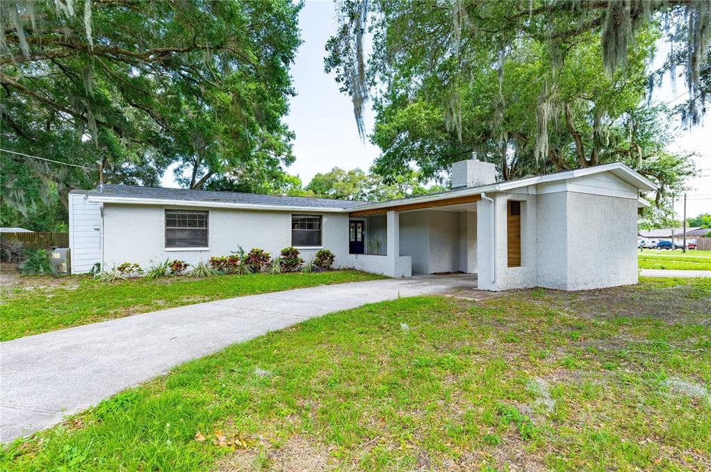 601 DEWOLF ROAD