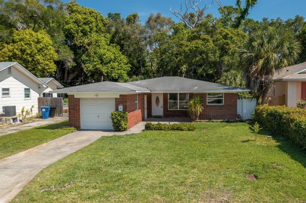 1109 27TH AVENUE S ST PETERSBURG, FL 33705