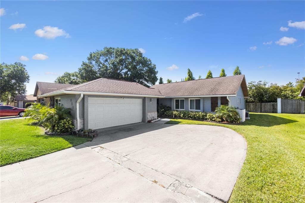 858 ROCKINGHAM ROAD LAKELAND, FL 33809