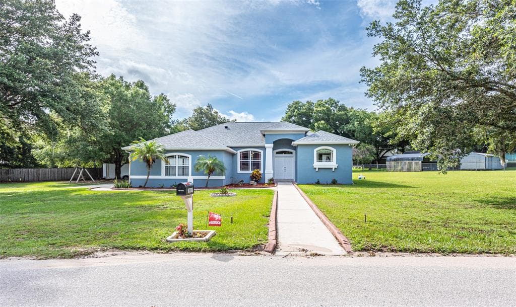 1911 MEADOWRIDGE DRIVE