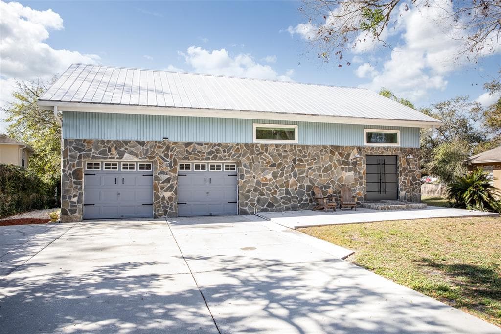 2445 GLENVIEW DRIVE LAND O LAKES, FL 34639
