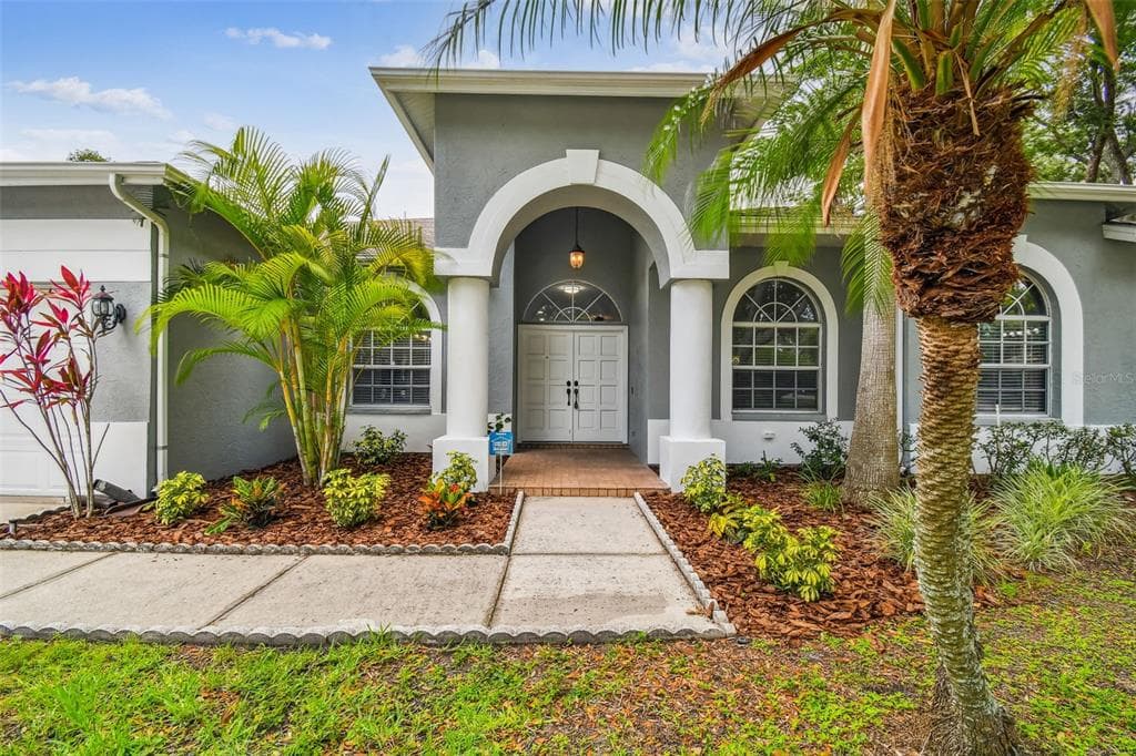 28335 GLADE FERN COURT WESLEY CHAPEL, FL 33543