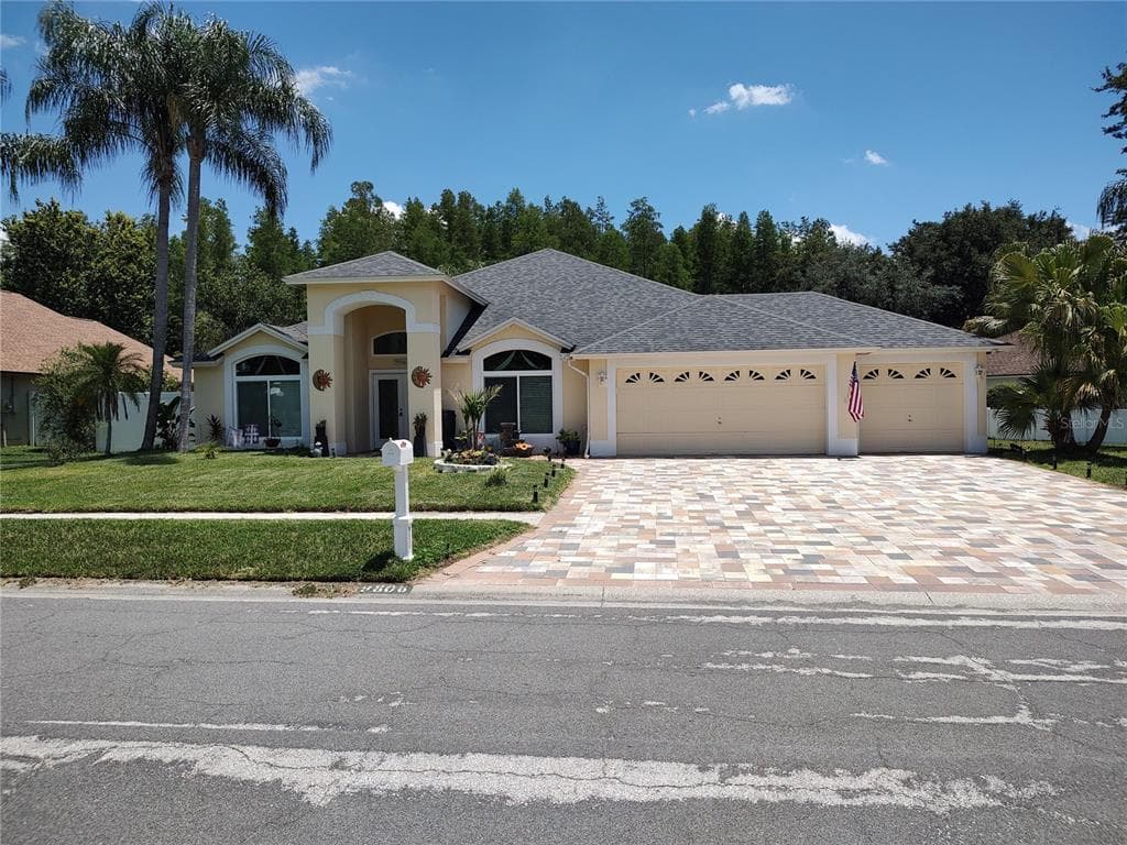 9806 CYPRESS SHADOW AVENUE TAMPA, FL 33647