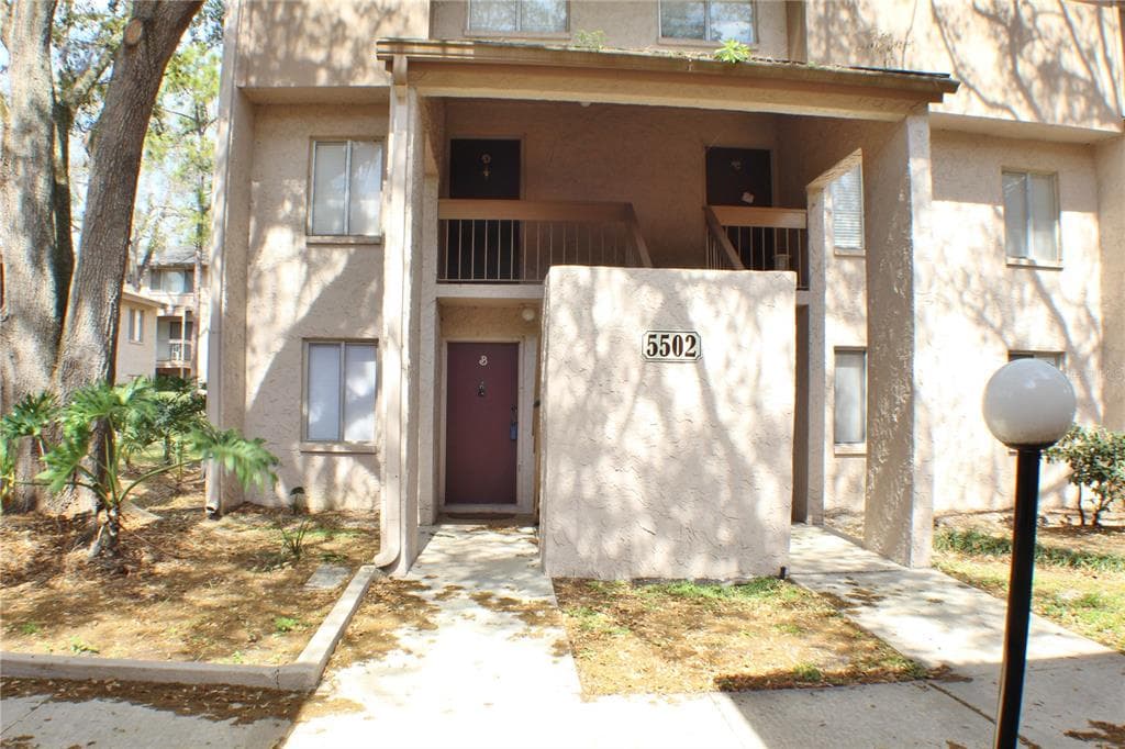 5502 LOBLOLLY COURT UNIT B TAMPA, FL 33617