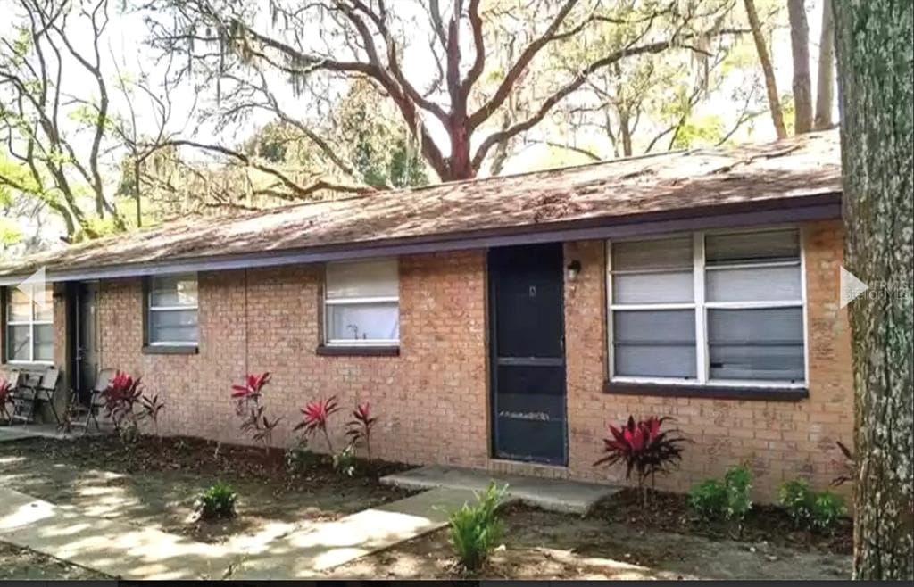 9401 GOLDENROD ROAD UNIT F THONOTOSASSA, FL 33592