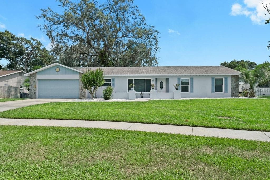 2423 BUCKHORN MANOR DRIVE