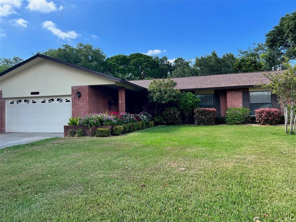 14221 82ND AVENUE SEMINOLE, FL 33776