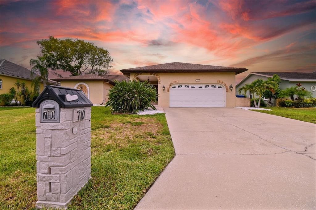 710 EAGLE LANE