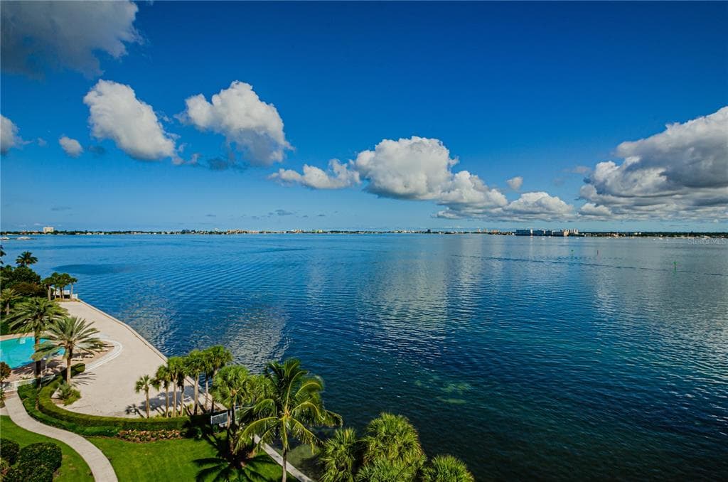 4981 BACOPA LANE S UNIT 702 ST PETERSBURG, FL 33715