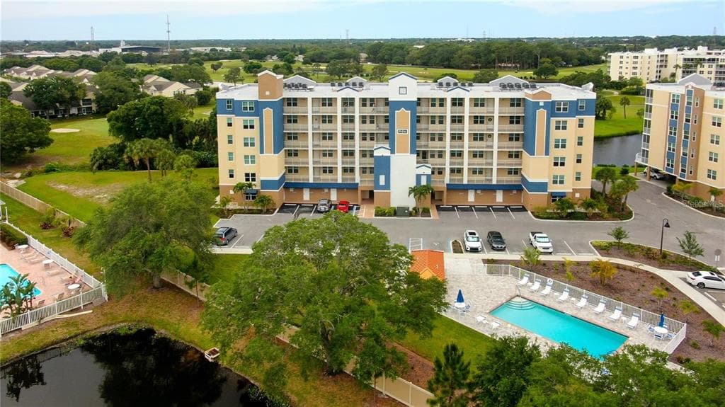 960 STARKEY ROAD UNIT 9504