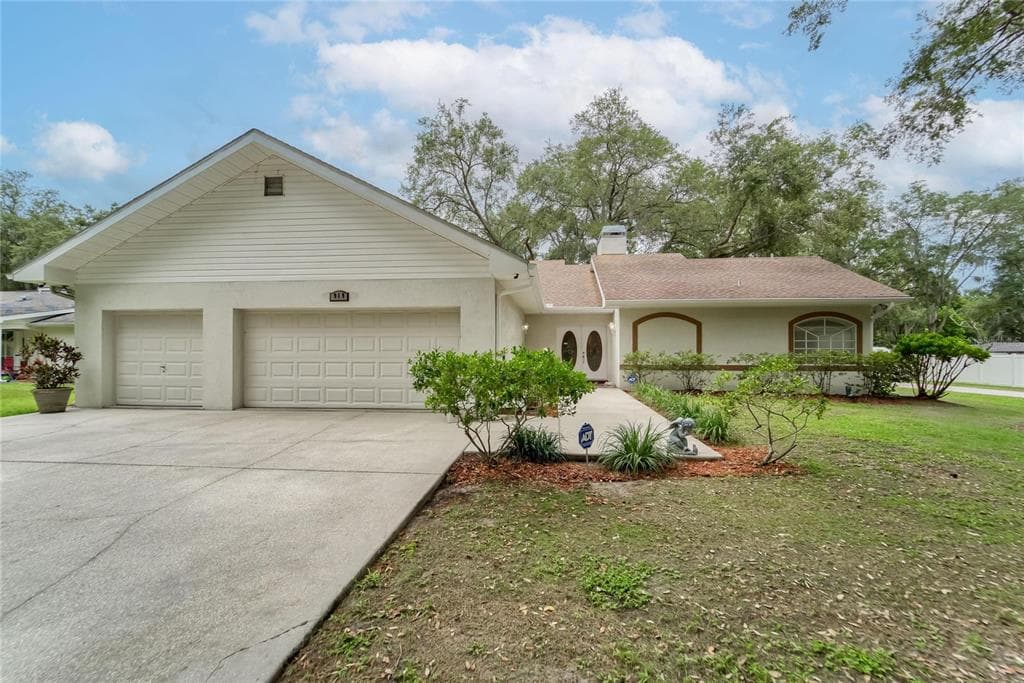 919 SYLVIA LANE