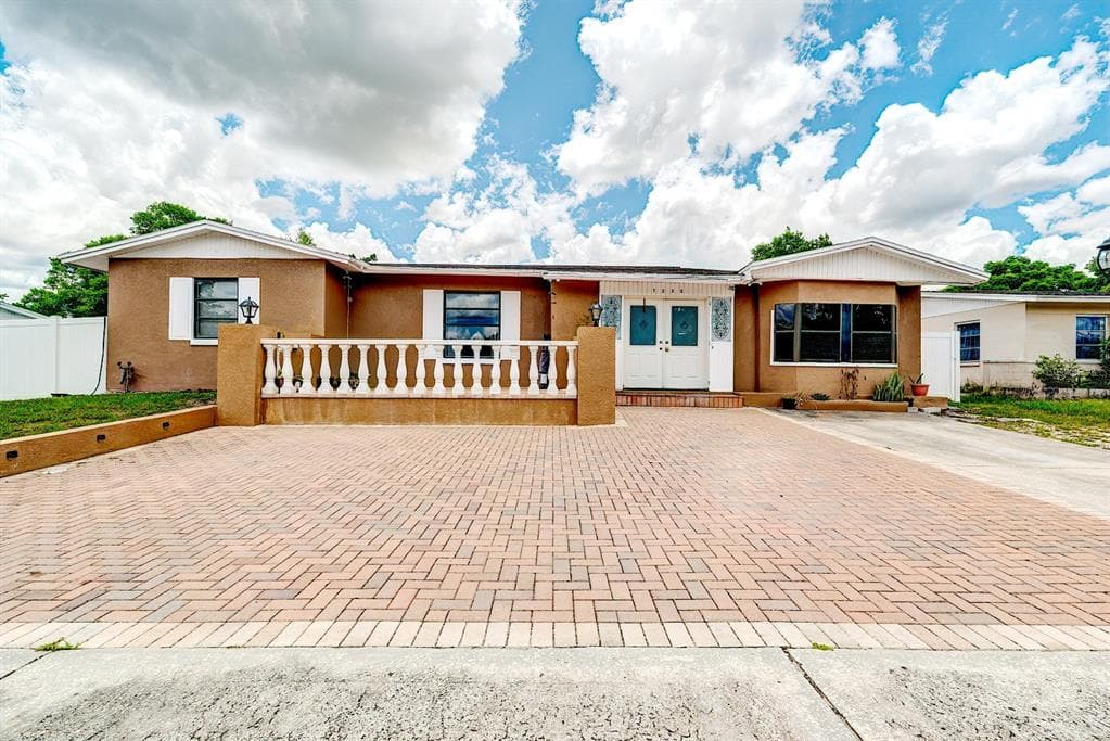 7230 FAIR OAKS STREET SPRING HILL, FL 34606