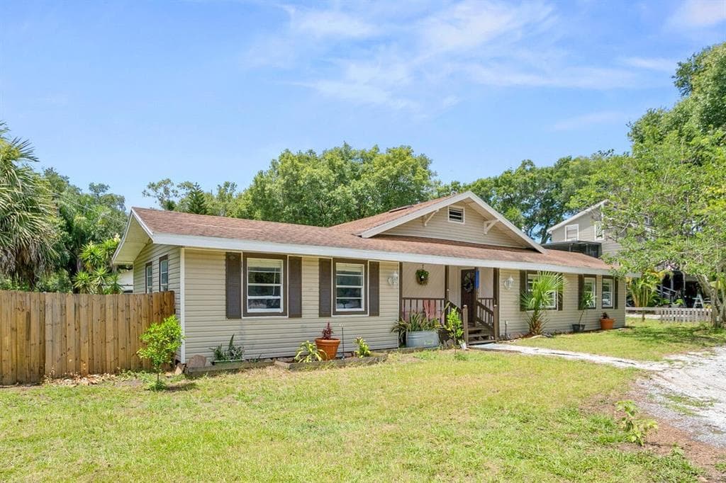 1211 W WINDHORST ROAD