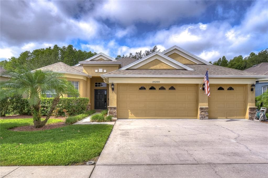 19200 SUNSET BAY DRIVE LAND O LAKES, FL 34638