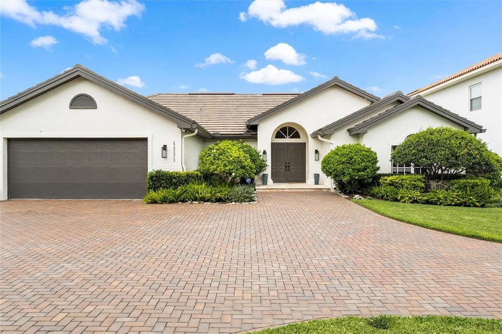 4695 ALISA CIRCLE NE ST PETERSBURG, FL 33703