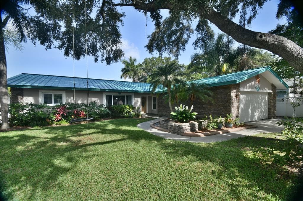 2134 BEECHER ROAD CLEARWATER, FL 33763