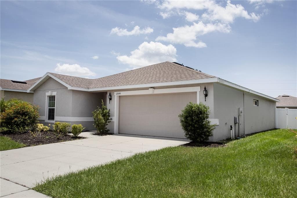 12045 GRAND KEMPSTON DRIVE GIBSONTON, FL 33534